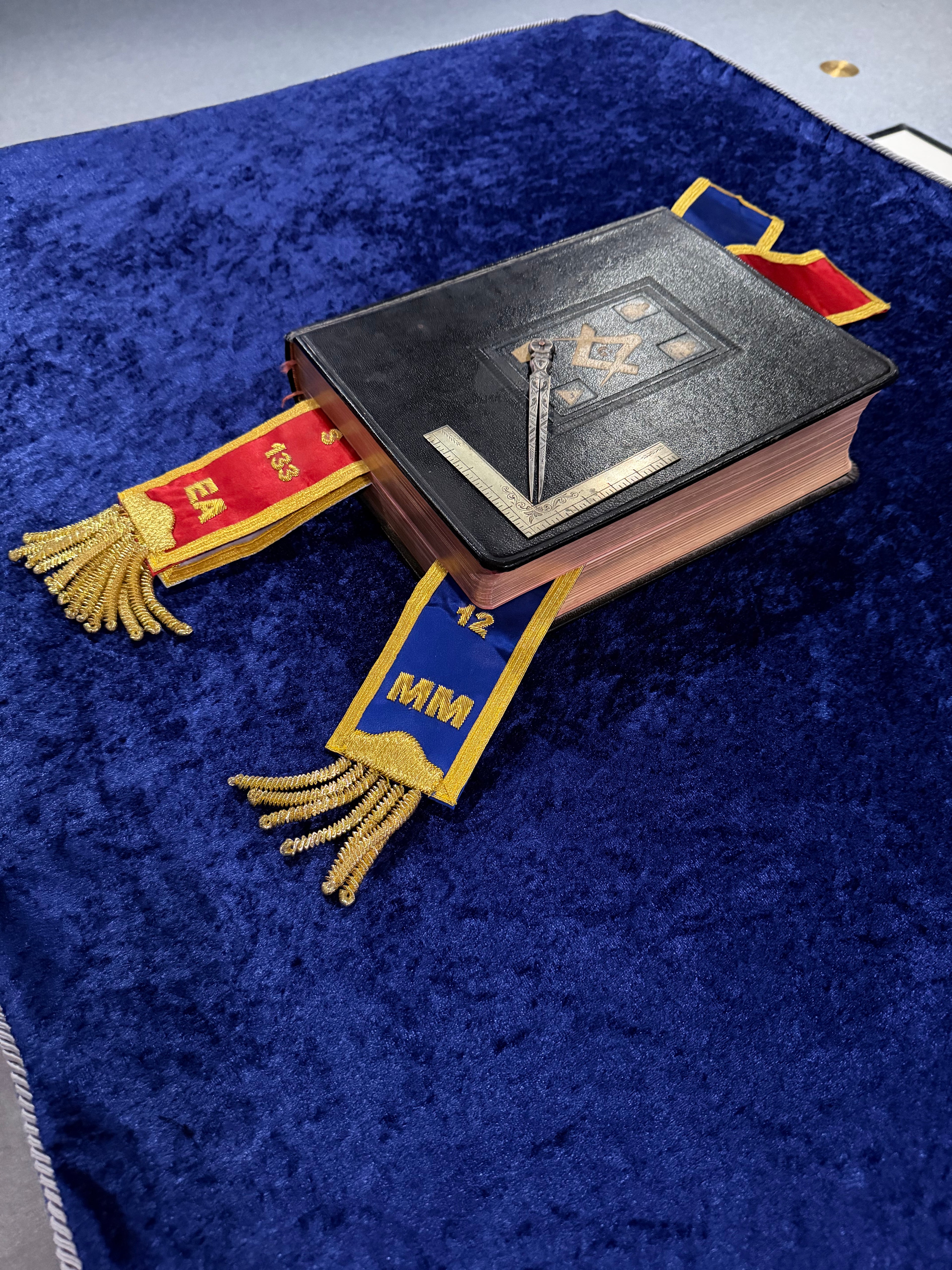 Masonic Altar Cloth and Bible Ribbons Set